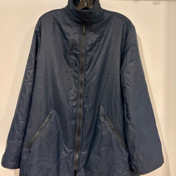 Giorgio Armani size 44 navy outdoor jacket - Picture 5 of 8